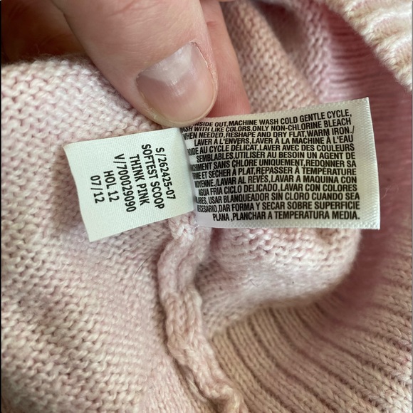 Light Pink, scoop neck sweater, Old Navy, size Large - Picture 8 of 8
